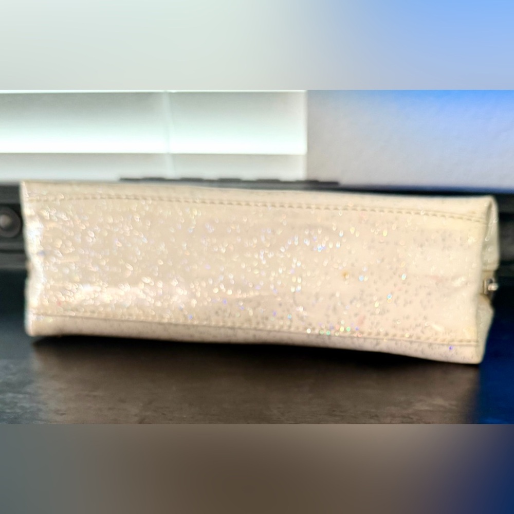 ✨ Consuela Medium Makeup / Cosmetic Bag – Iridescent Cream ✨ - Picture 3 of 6